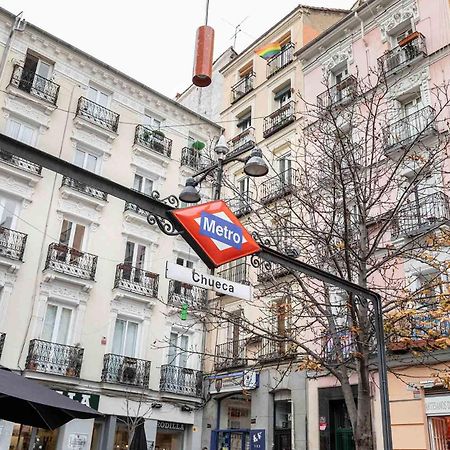 Appartamento Apartamento Puente De Segovia Madrid Esterno foto