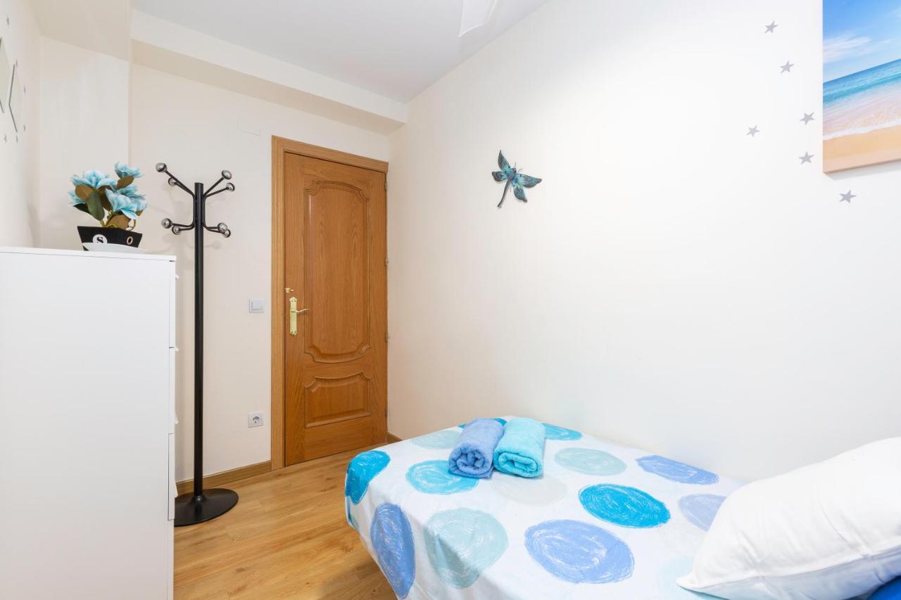 Appartamento Apartamento Puente De Segovia Madrid Esterno foto