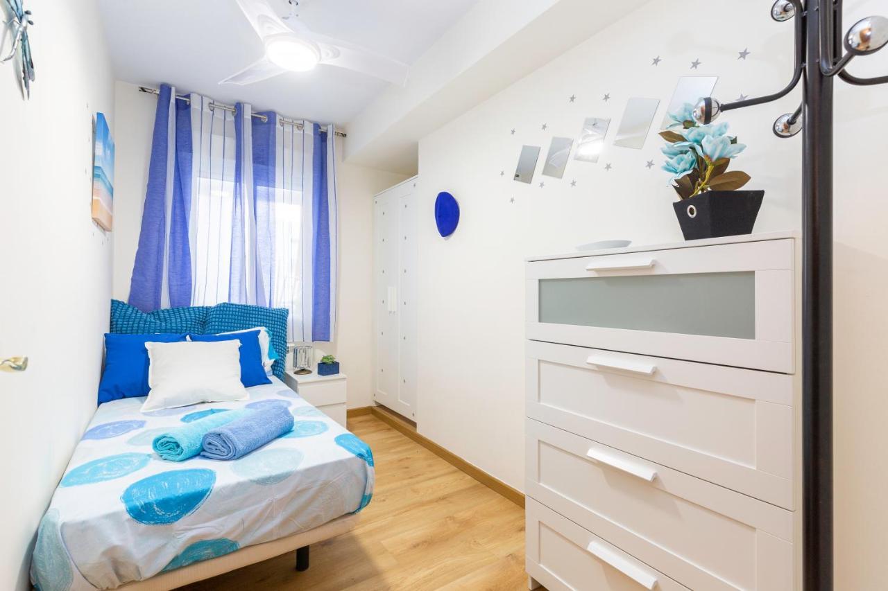 Appartamento Apartamento Puente De Segovia Madrid Esterno foto