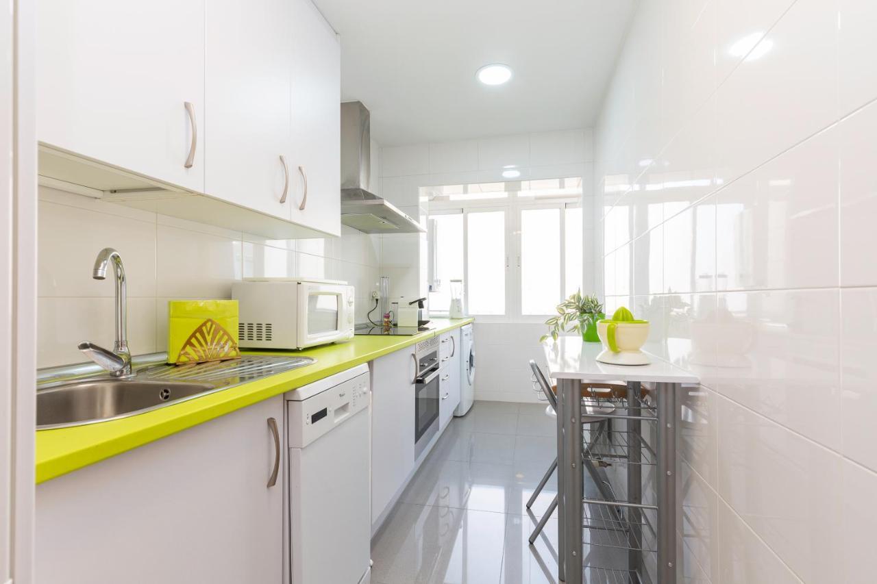 Appartamento Apartamento Puente De Segovia Madrid Esterno foto